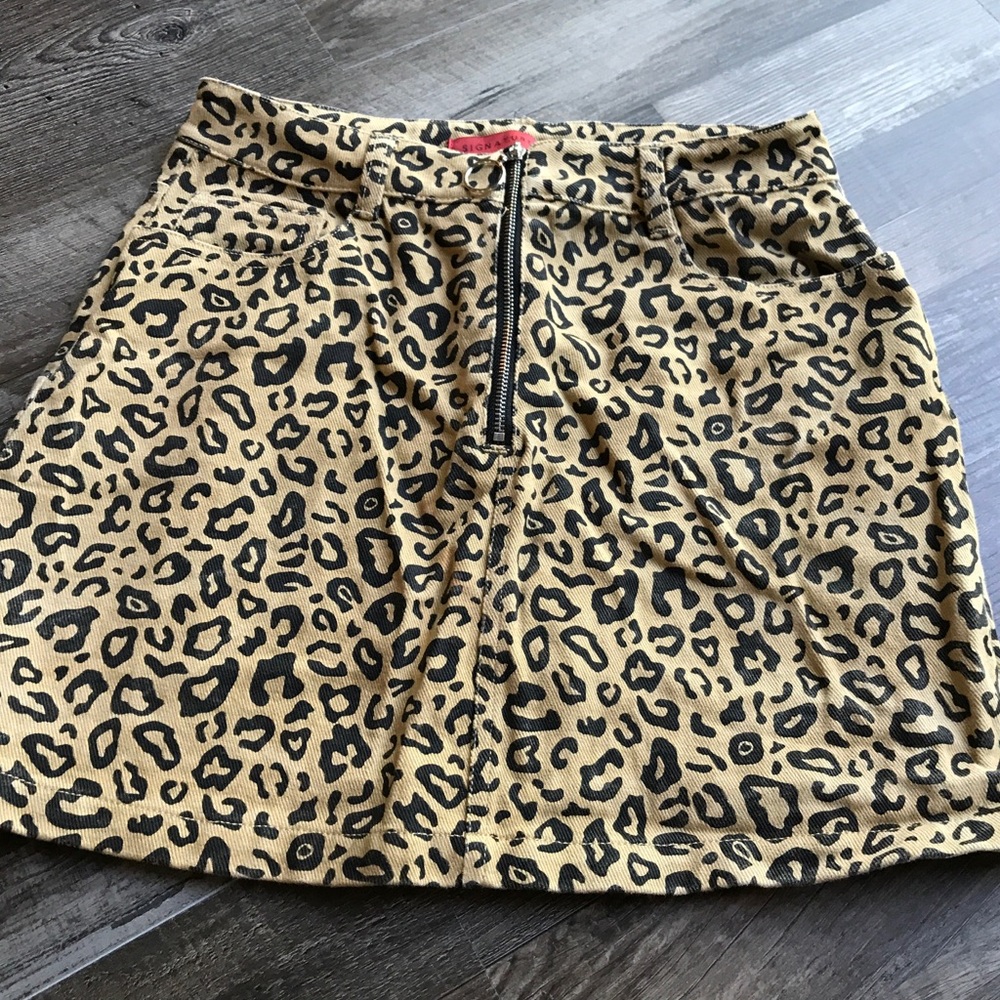 Cheetah Print Denim Skirt 🐆🐆